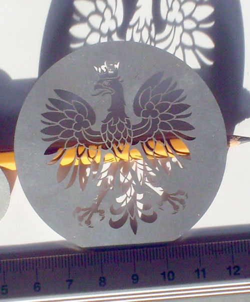 orzeł wysokości 5,2 cm cięty laserowo w stali