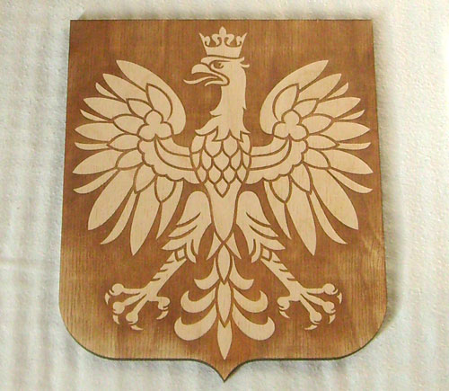 orzeł wypalany w drewnie laserem 1
